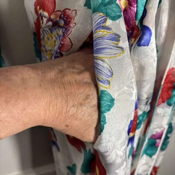 Mary McFadden For Neiman Marcus Vintage Floral Kimono Robe and Night Gown Set - Picture 5 of 16